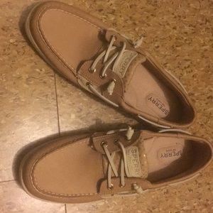 ➡️➡️Sperry’s BRAND NEW! (Tan)